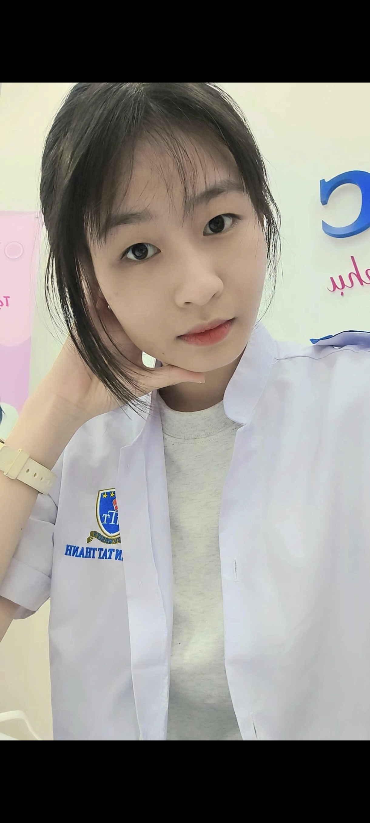 TRẦN NỮ HỒ TRÂM TRÂM